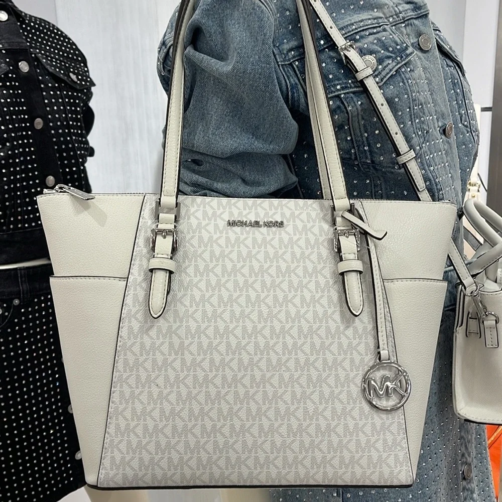 Michael Kors Charlotte Large Logo and Leather Top-Zip Tote Bag
Optic White
NWT - Picture 1 of 16